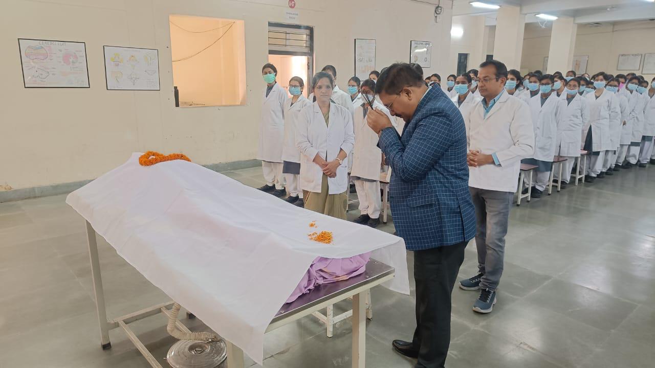 स्व. बिसाहू दास महंत स्मृति चिकित्सा महाविद्यालय में कैडेवरिक ओथ समारोह संपन्न,